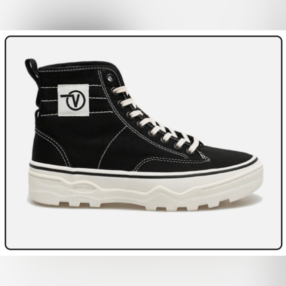 Vans Shoes - Vans Sentry Wc HITop Sneakerboot